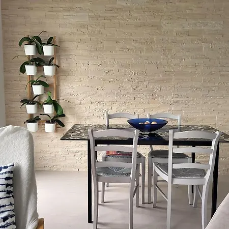 Bright T3 With Private Parking And 2 Terraces * Cenon