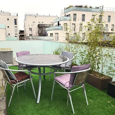 Bright T3 With Private Parking And 2 Terraces *
